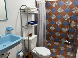 Habitación doble, vistas al patio | Wifi gratis