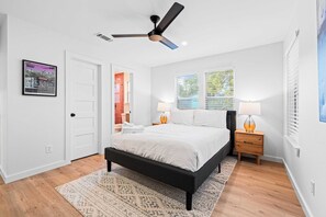 House (3 Bedrooms) | Interior - Casa Que Canta by Avantstay Private Pool, Firepit & Walkable East Austin Gem (Austin)