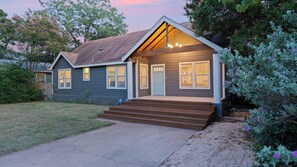 Interior - Casa Que Canta by Avantstay Private Pool, Firepit & Walkable East Austin Gem (Austin)