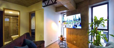 Smart-TV, Stereoanlage