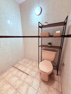 Håndklær og toalettpapir