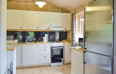 3 bedroom gorgeous home in Vikeså