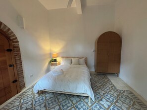 3 soveværelser, strygejern/strygebræt, internetforbindelse, sengetøj