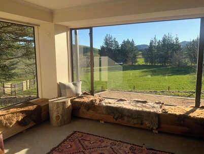  Spacious rural lodge - ideal for groups, families, friends and celebrations