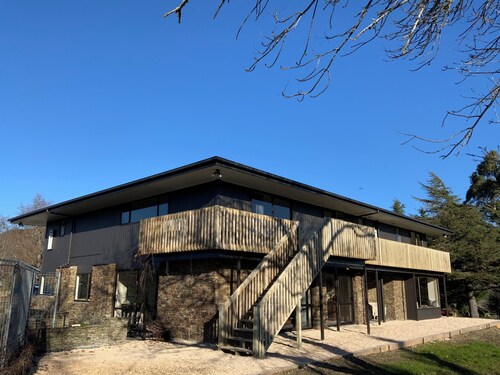  Spacious rural lodge - ideal for groups, families, friends and celebrations