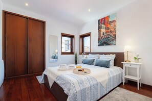 4 chambres, bureau, fer et planche Ă repasser, Wi-Fi gratuit