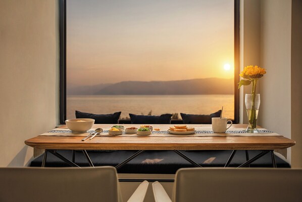 Free daily buffet breakfast - FEIFAN Erhai Lake Hotel (Dali)