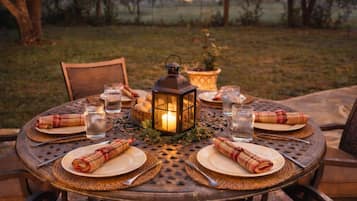 Outdoor dining
