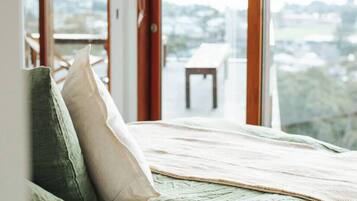 4 bedrooms, iron/ironing board, travel crib, WiFi