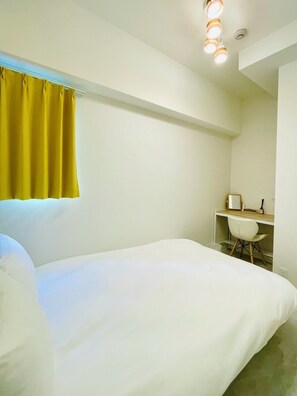 Blackout curtains, free WiFi