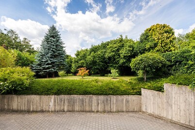 Blueground | Kirchberg, balcony, nr Parc de Merl