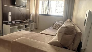 1 habitación, tabla de planchar con plancha, wifi gratis y ropa de cama