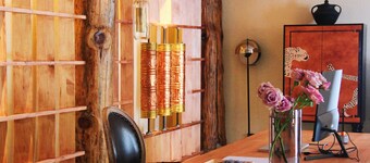 FEIFAN Historic Tibetan Hotel