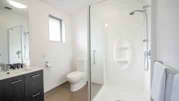 Standard-Doppelzimmer | Badezimmer