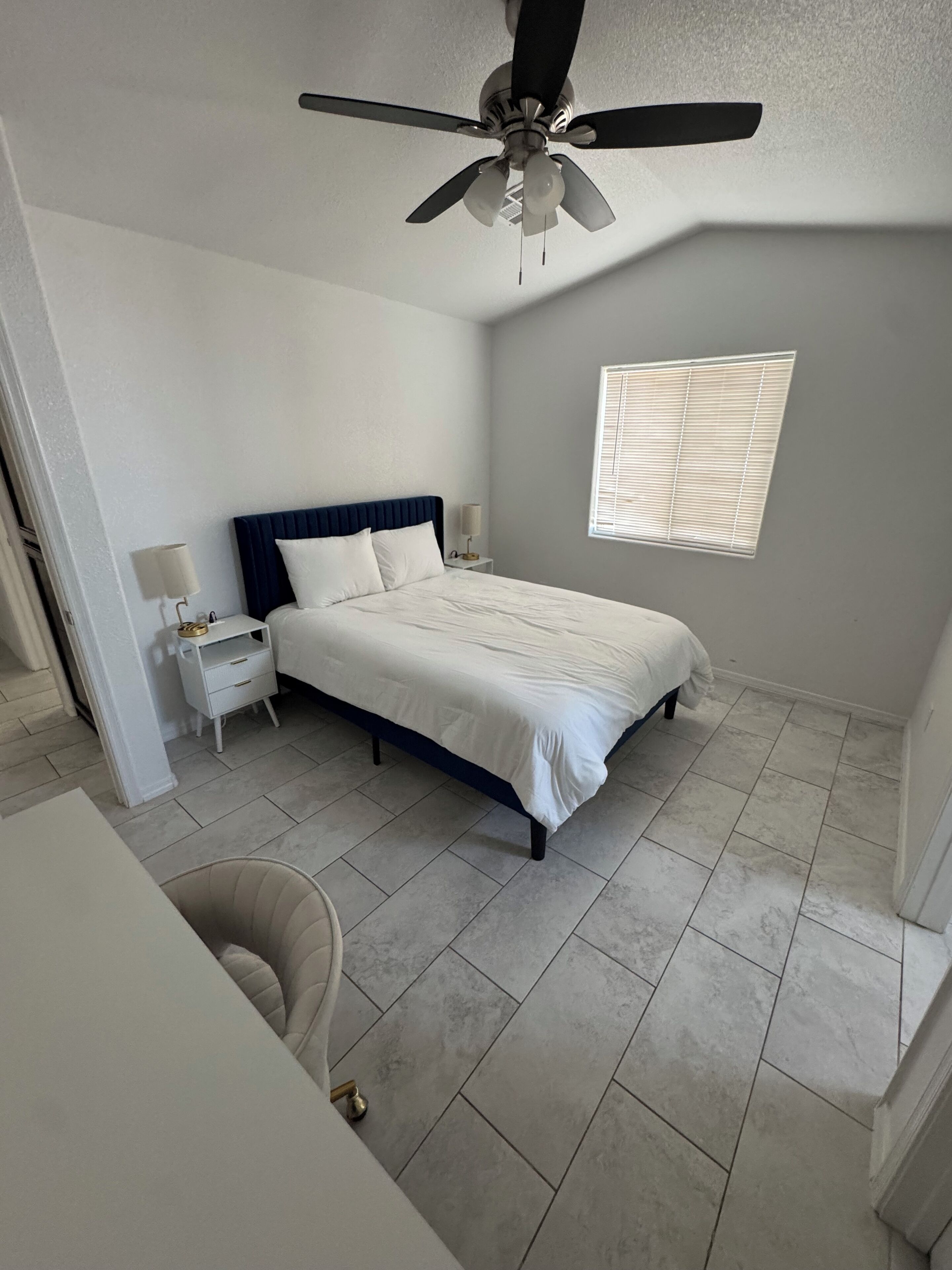 4 chambres, bureau, fer et planche à repasser, Wi-Fi gratuit