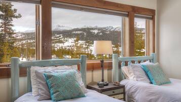 4 chambres, fer et planche Ă repasser, Wi-Fi, draps fournis