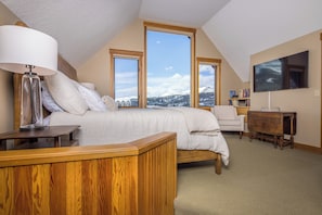 4 bedrooms, iron/ironing board, travel crib, WiFi