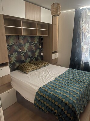 1 quarto, ferros/tábuas de passar roupa, acesso à internet