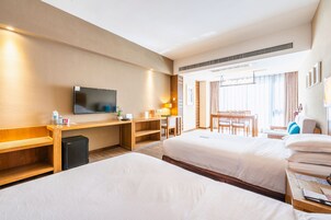 筆電工作空間、免費無線上網
