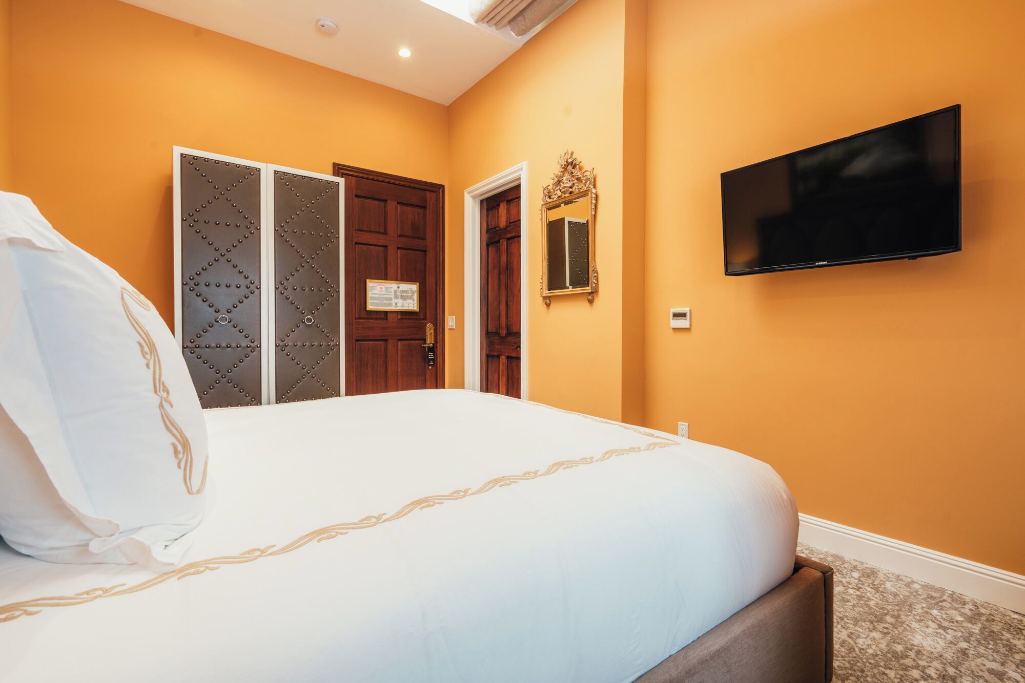 Ropa de cama y acceso para silla de ruedas 