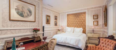 Bed sheets, wheelchair access