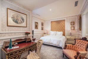 ملاءات أسرّة وتسهيلات لدخول الكراسي المتحركة