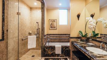 淋浴設備、風筒、提供毛巾