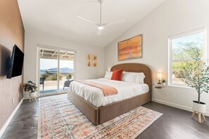 4 Schlafzimmer, Reisekinderbett, kostenloses WLAN, Bettwäsche