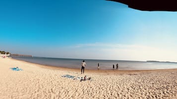 Sun-loungers, beach towels