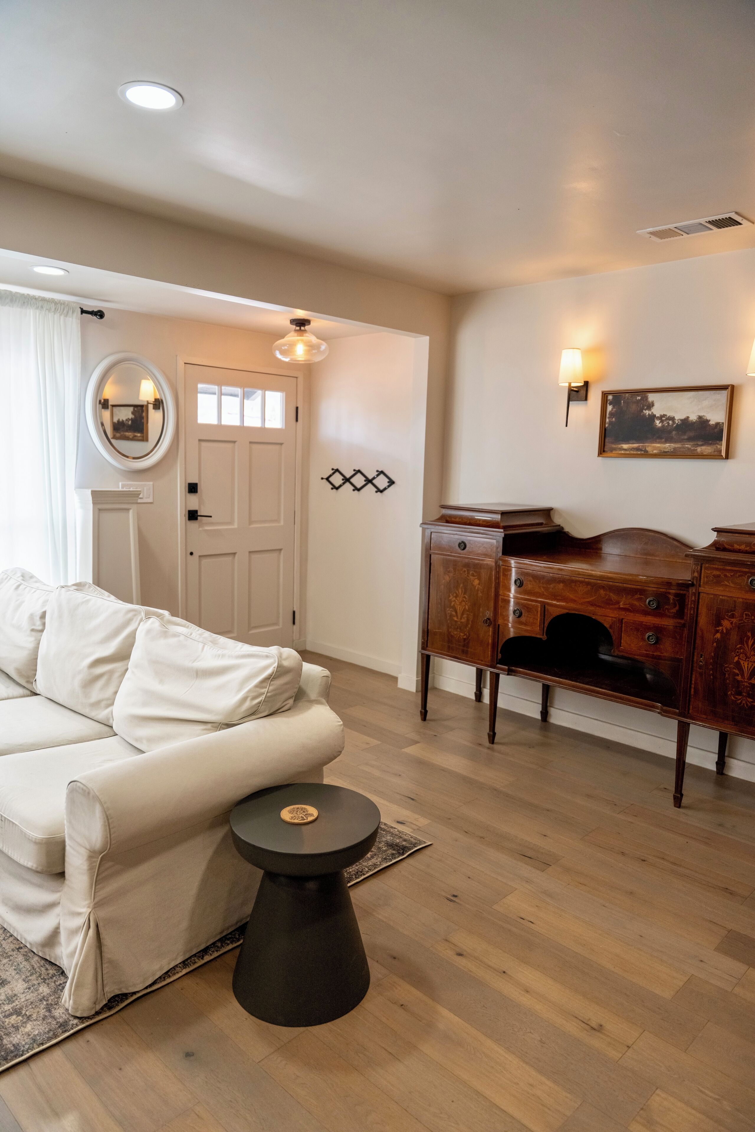 Bespoke 3-bedroom Cottage With Ac In Vibrant Los Angeles Near Lax/sofi/kia Forum - Hawthorne, CA