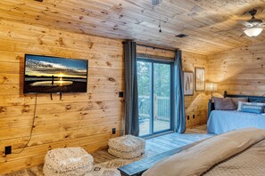 4 soverom, strykejern/-brett, wi-fi og sengetøy