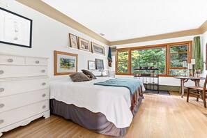 4 Schlafzimmer, Bügeleisen/Bügelbrett, WLAN, Bettwäsche