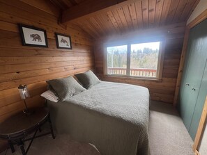 4 slaapkamers, een strijkplank/strijkijzer, wifi, beddengoed