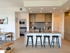 Interior - New Luxury Beachfront Escape with Pool and Hottub (Kelowna)