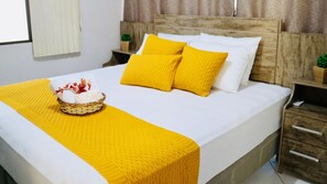 3 bedrooms, desk, iron/ironing board, travel crib