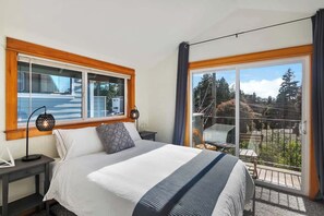 3 slaapkamers, een strijkplank/strijkijzer, gratis wifi, beddengoed