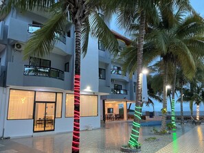 Exterior - Fanaseti (Conakry)