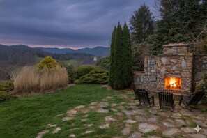 المنطقة المحيطة بالمنشأة