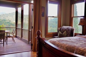 6 makuuhuonetta, silitysrauta/-lauta, vauvan matkasänky, ilmainen Wi-Fi