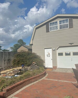 Exterior - Cozy Private Backyard Apartment in Chesapeake (Chesapeake)