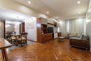 Apartment | 3 bedrooms, Internet