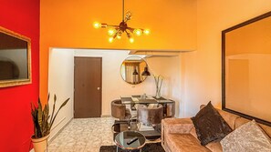 Executive Apartment | Dining room