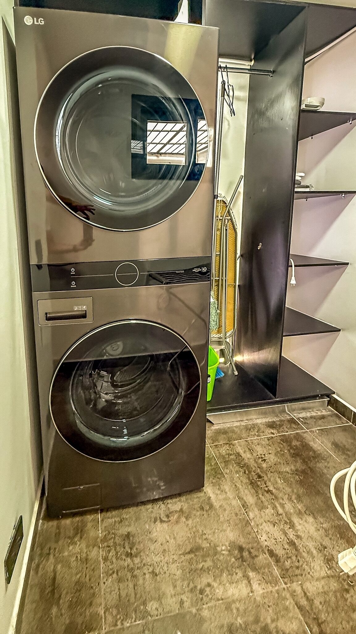 Deluxe Loft, Balcony, City View | Laundry