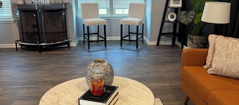 Pet-Friendly 3BR Townhome – 10 Min to BWI & Stadiums + Free Wi-Fi