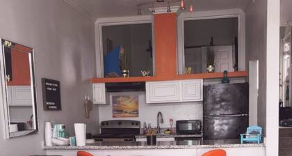 2-bedroom apartment in cool Galveston with AC, fitness room