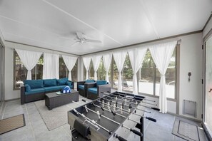 Spielezimmer