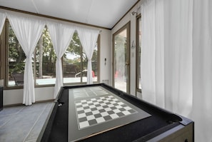 Spielezimmer