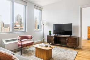 Télévision, chaîne hi-fi