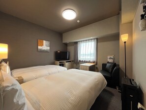Twin Room, Non Smoking | Desk, laptop workspace, blackout drapes, iron/ironing board - Hotel Route Inn Higashi Matsue (Matsue)