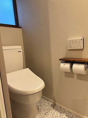 ヘアドライヤー、タオル